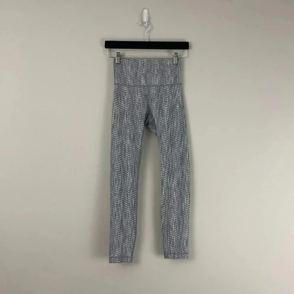 Lululemon Wunder Under Hi-Rise 7/8 Tight 25" Luon Arrow Jacquard Size 4 - Picture 1 of 6